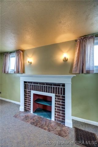 1414 E 9th Street, Jeffersonville, IN 47130