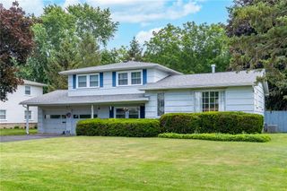 146 Summit Hill Drive, Greece, NY 14612