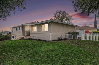 6 Lake St, Pittsburg, CA 94565