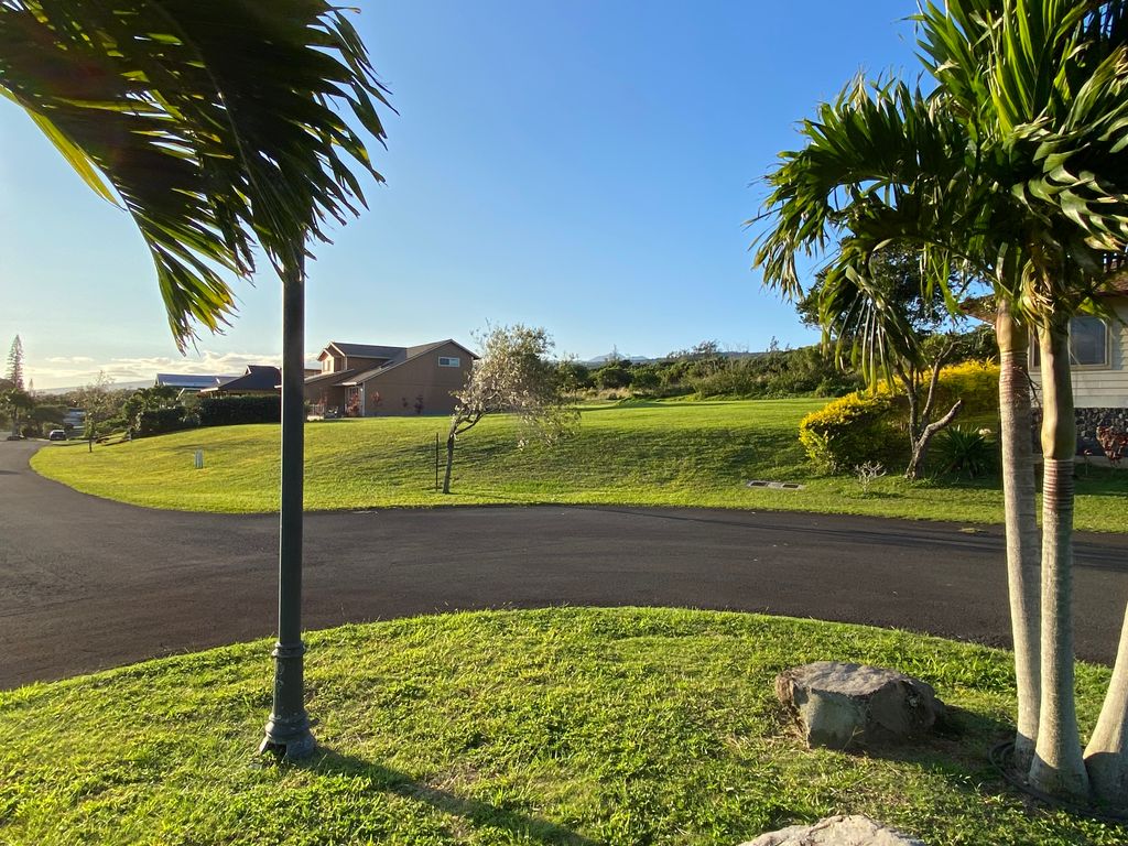 Image 5 of property listing at 54-3706 LEHUULA CIRCLE, Kapaau, HI 96755