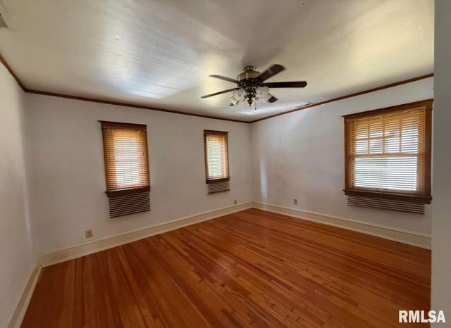 611 W HIGH Street Unit E, Peoria, IL 61606