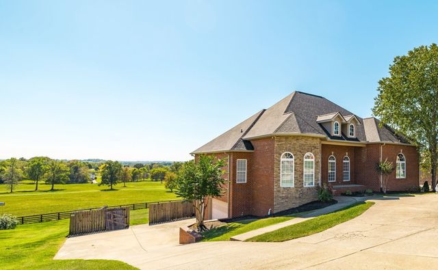 108 Chalford Pl, Lebanon, TN 37087