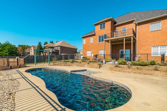 108 Chalford Pl, Lebanon, TN 37087