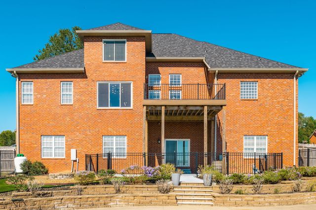 108 Chalford Pl, Lebanon, TN 37087