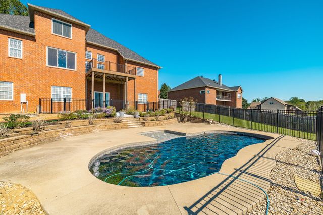 108 Chalford Pl, Lebanon, TN 37087