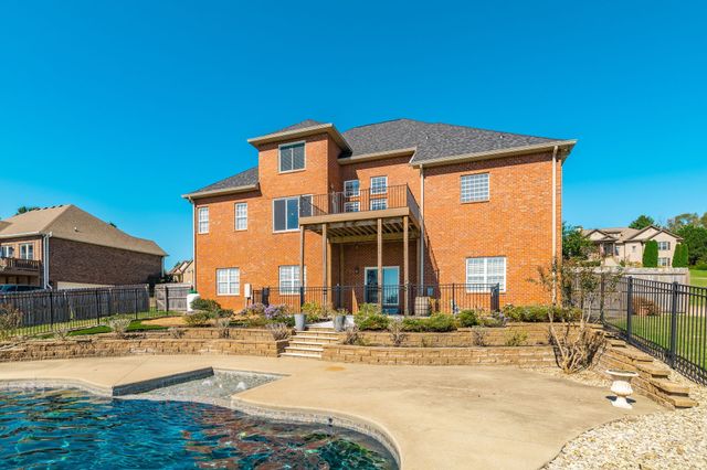 108 Chalford Pl, Lebanon, TN 37087