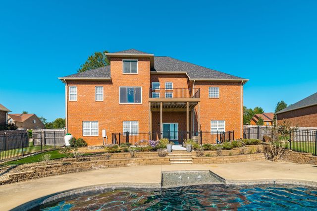 108 Chalford Pl, Lebanon, TN 37087