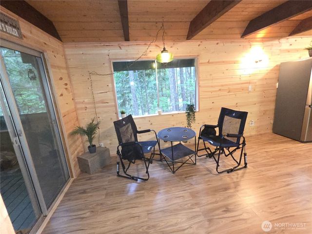 41 N Mt Rose Avenue, Hoodsport, WA 98548