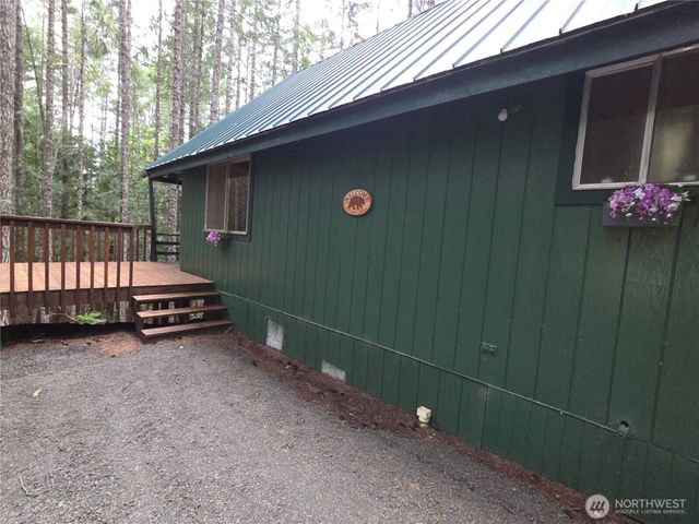 41 N Mt Rose Avenue, Hoodsport, WA 98548