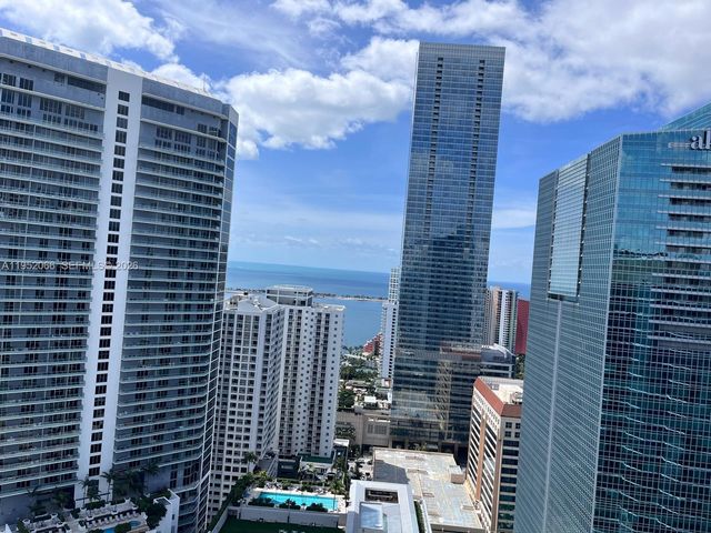 1200 Brickell Bay Dr 3921, Miami, FL 33131