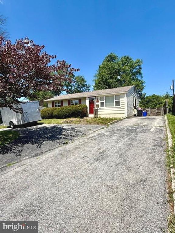 409 W ROSEDALE AVE, West Chester, PA 19382