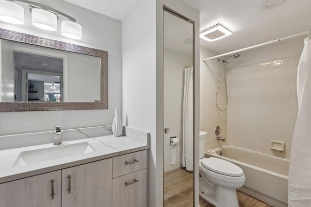 1176 SW 118th Terrace, Davie, FL 33325