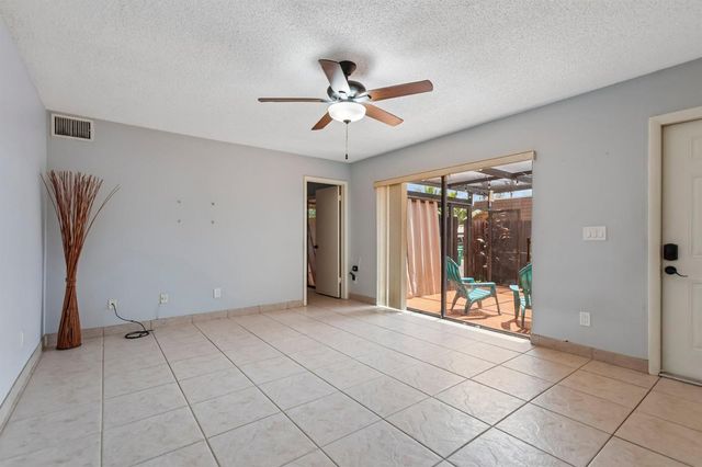 1176 SW 118th Terrace, Davie, FL 33325