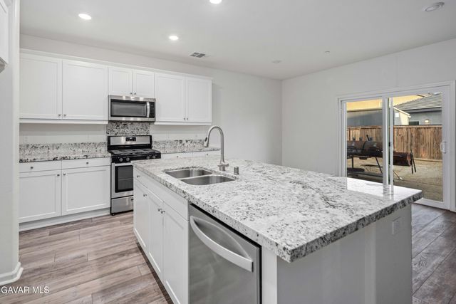 3832 Westbrook Avenue, Rosamond, CA 93560