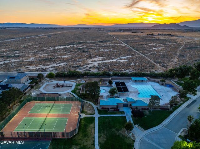 3832 Westbrook Avenue, Rosamond, CA 93560