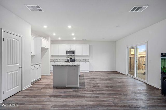 3832 Westbrook Avenue, Rosamond, CA 93560