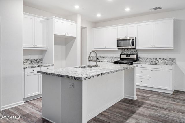 3832 Westbrook Avenue, Rosamond, CA 93560