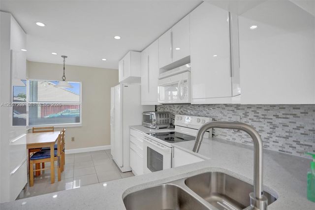 11529 SW 133rd Terrace, Miami, FL 33176