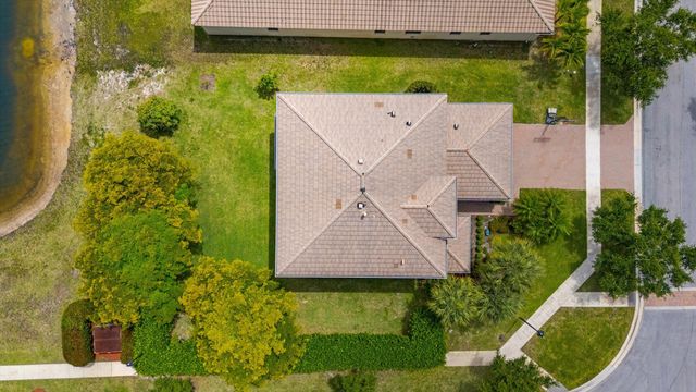 2352 Bellarosa Circle, West Palm Beach, FL 33411