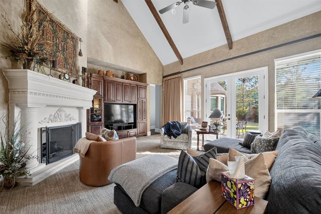 6428 Lavendale Avenue, Dallas, TX 75230