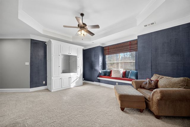 6428 Lavendale Avenue, Dallas, TX 75230