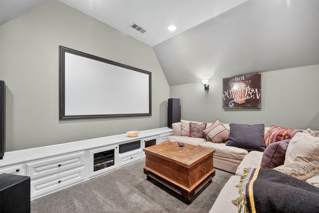 6428 Lavendale Avenue, Dallas, TX 75230