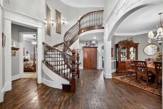 6428 Lavendale Avenue, Dallas, TX 75230