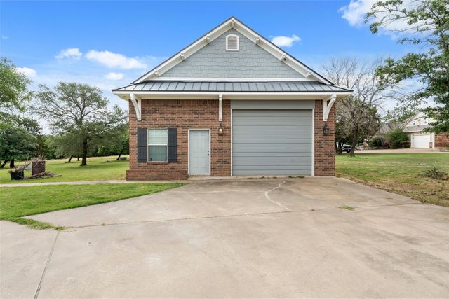 306 Kash Derrick Drive, China Spring, TX 76633