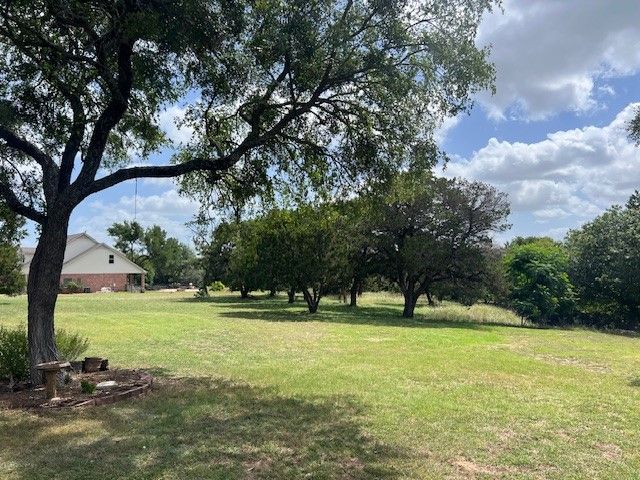 306 Kash Derrick Drive, China Spring, TX 76633