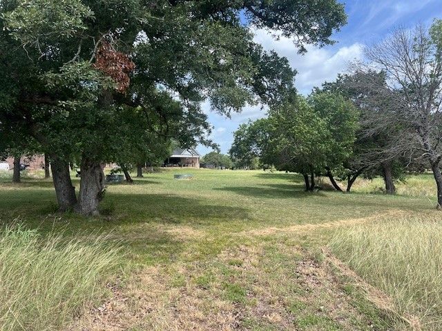 306 Kash Derrick Drive, China Spring, TX 76633