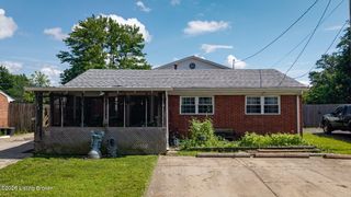 311 Meadowood Rd, Louisville, KY 40229