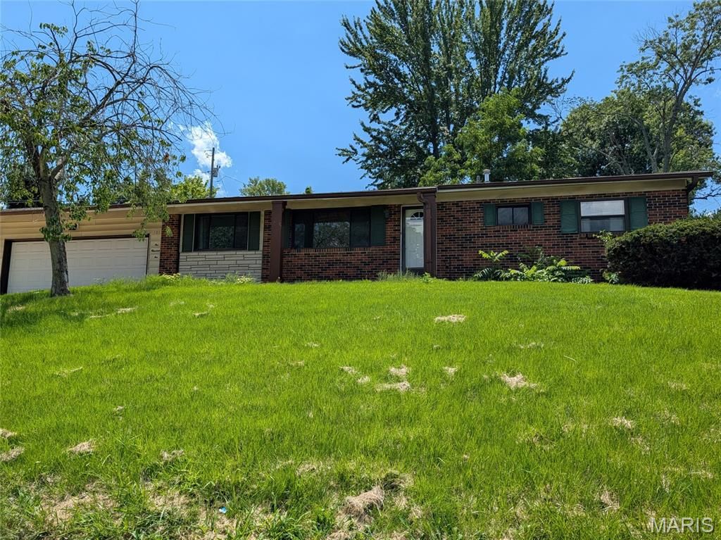 101 Juanita Lane, Arnold, MO 63010