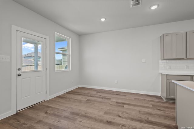 9883 Chavaneaux Lndg, San Antonio, TX 78214