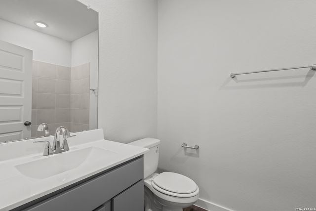 9883 Chavaneaux Lndg, San Antonio, TX 78214