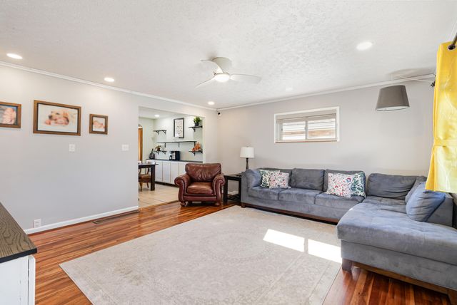 138 Roger Lane, Florence, KY 41042