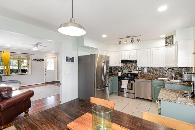 138 Roger Lane, Florence, KY 41042