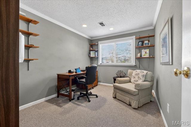 4988 Sefton Drive, St Louis, MO 63128