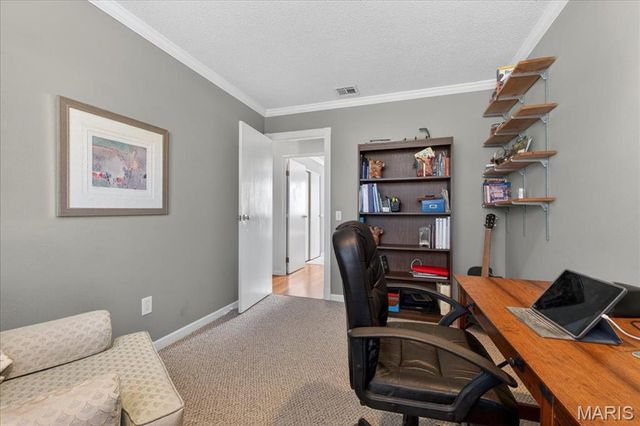 4988 Sefton Drive, St Louis, MO 63128