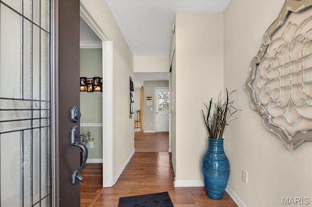 4988 Sefton Drive, St Louis, MO 63128