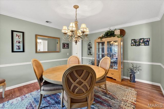 4988 Sefton Drive, St Louis, MO 63128