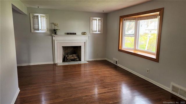 25 Madsen Road, West Hartford, CT 06110