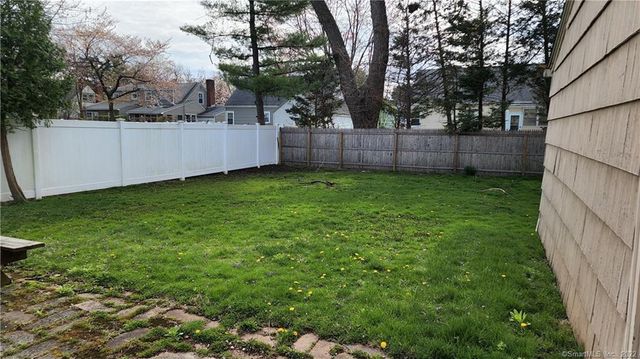 25 Madsen Road, West Hartford, CT 06110