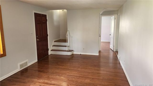 25 Madsen Road, West Hartford, CT 06110