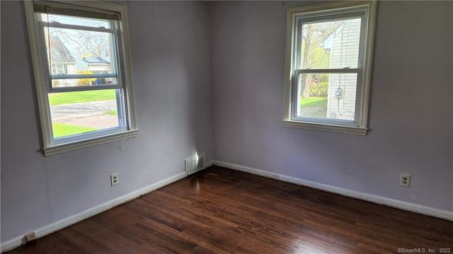 25 Madsen Road, West Hartford, CT 06110