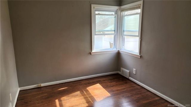25 Madsen Road, West Hartford, CT 06110