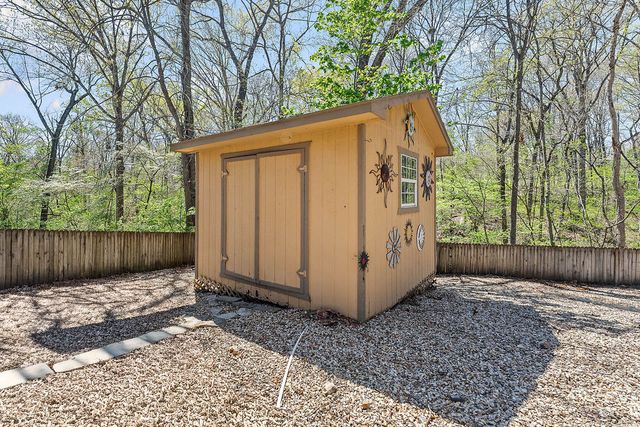 61 Walney Drive, Bella Vista, AR 72715
