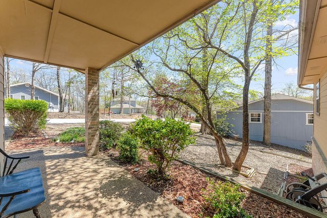 61 Walney Drive, Bella Vista, AR 72715