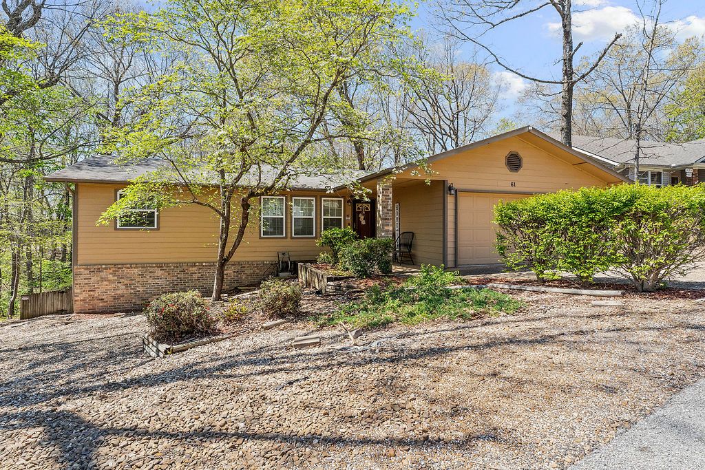 61 Walney Drive, Bella Vista, AR 72715