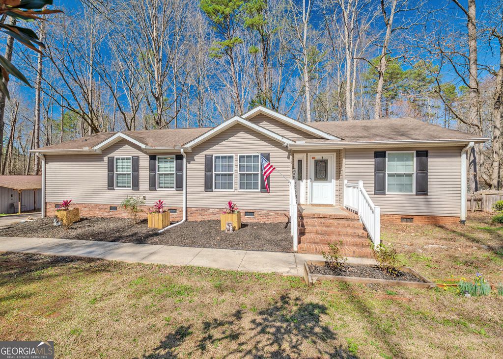 272 Lakeside Trail, Martin, GA 30557