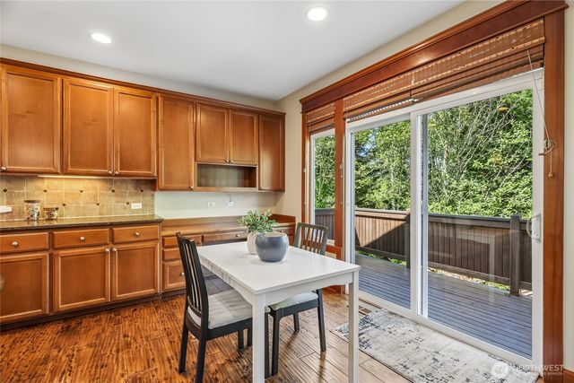 11815 157th Avenue NE, Redmond, WA 98052